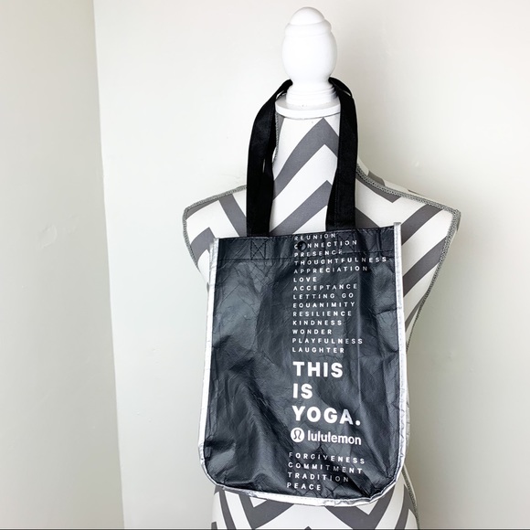 Small silver and black Lululemon lunch tote - Picture 1 of 2